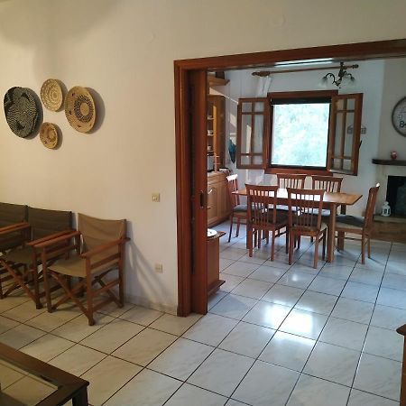Villa Dimitris Áfra Exteriér fotografie