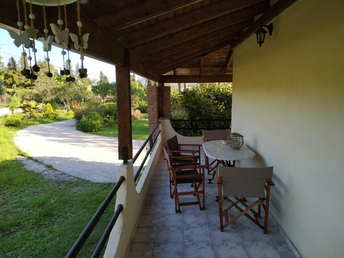 Villa Dimitris Áfra Exteriér fotografie